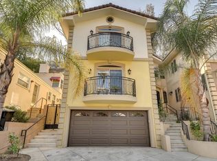 3300 Barham Blvd #102, Los Angeles, CA 90068
