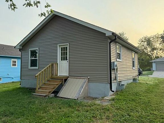 5th image of 623 N Ellsworth Ave