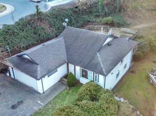 32492 Cherry Ave, Mission, BC V2V 2T6