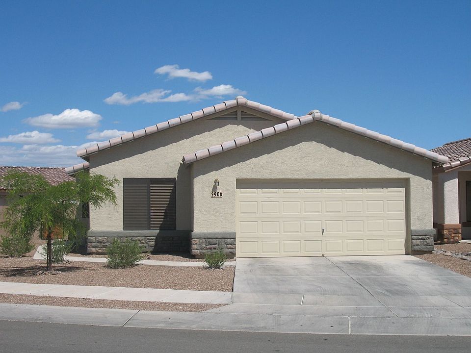 Font of house has low maintenence landscape