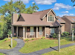 133 Walnut Hill Dr, Galena, IL 61036