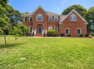 4 Tennis Cir, Poquoson, VA 23662