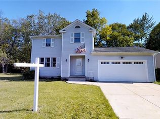 1367 Dangelo Dr, North Tonawanda, NY