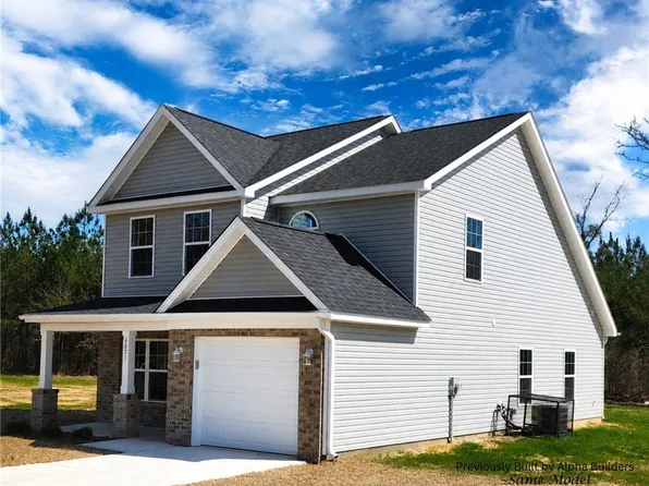 973 Martin Rd, Saint Pauls, NC 28384