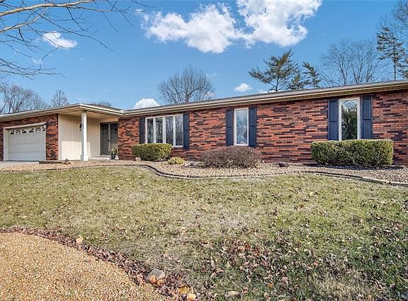 2nd image of 53 Fairlane Dr