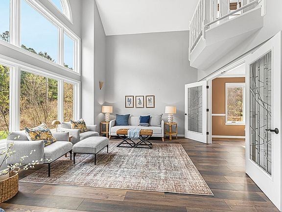 3rd image of 9733 Crescent Shores Rd