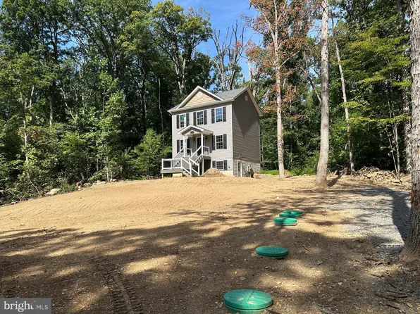 212 Falcon Trl, Winchester, VA 22602
