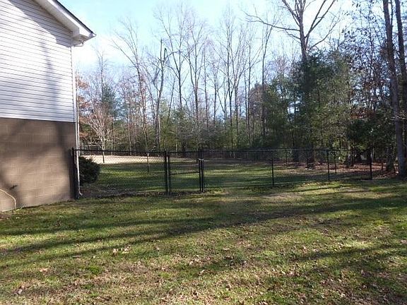 5th image of 548 Northrup Falls Dr