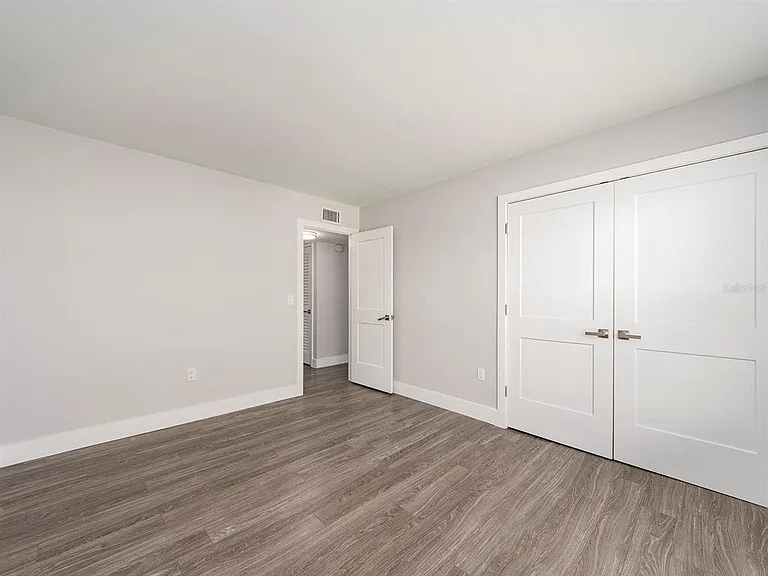 121 Island Way #334 — Photo 20