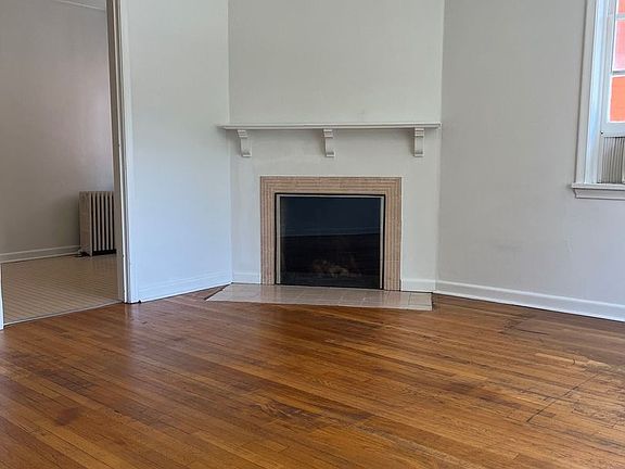 3rd image of 813 E 100 S #2