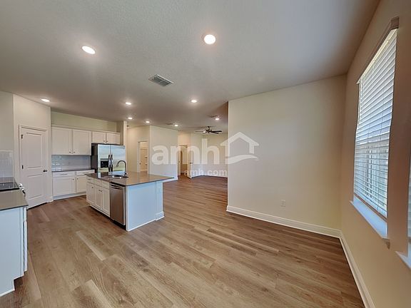 5th image of 1869 Groveland Trace Ct