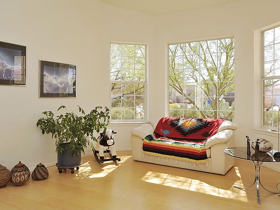 Living Room w/Bay Window