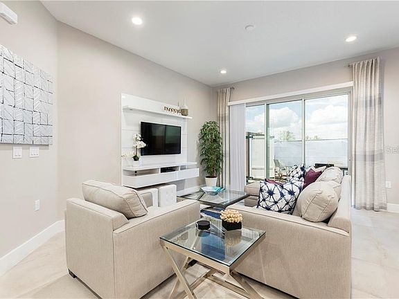 3rd image of 7597 Sunflower Cir