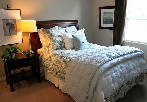 Master Suite w/Master Bath