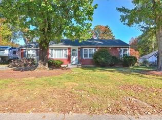 48 Dorrance St, Attleboro, MA 02703