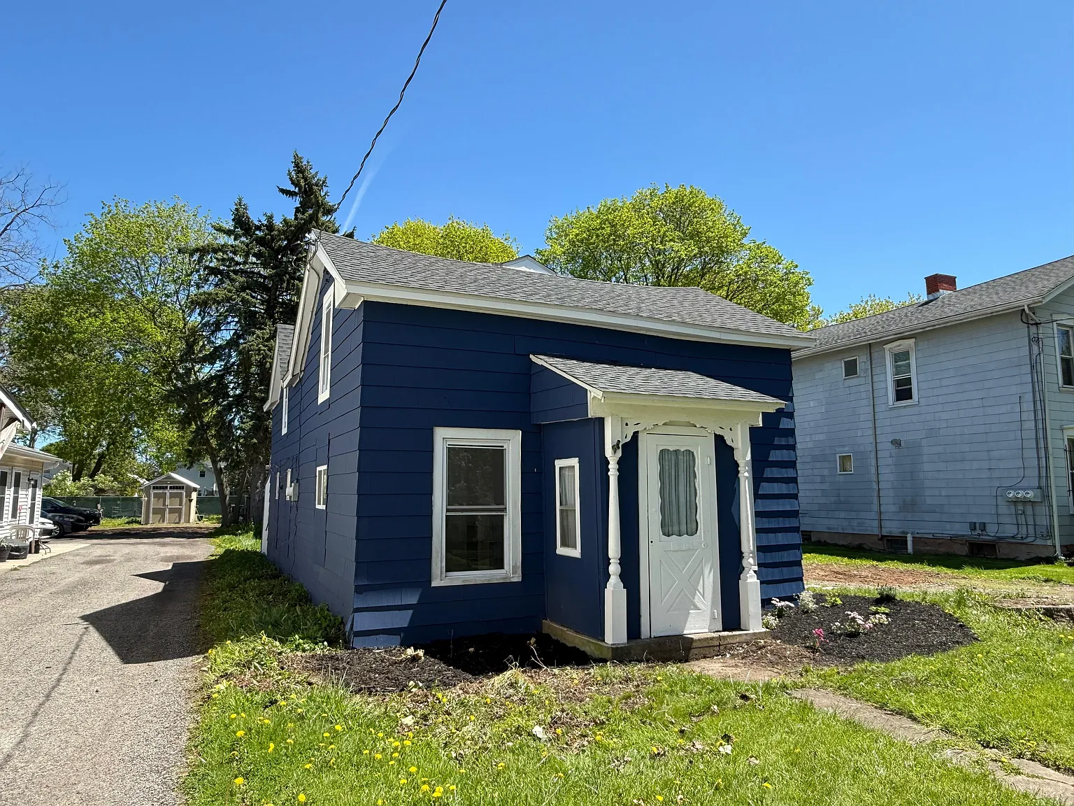 4 bed, 1330 sqft, $1,700 — Photo 1