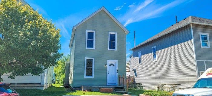 1st image of 185 S Cypress Ave #1