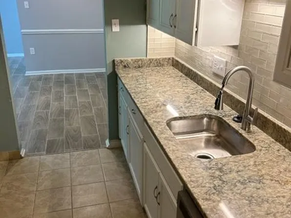 5200 Newton St APT T2, Bladensburg, MD 20710