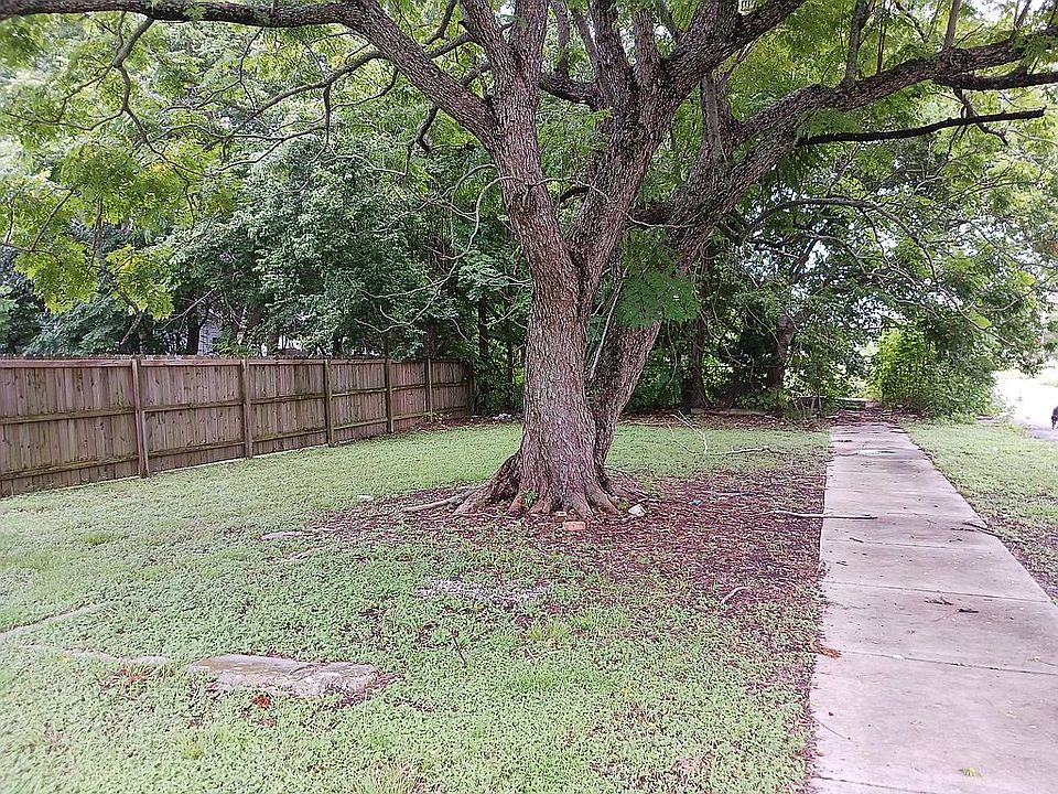 2nd image of 1301 Flood St