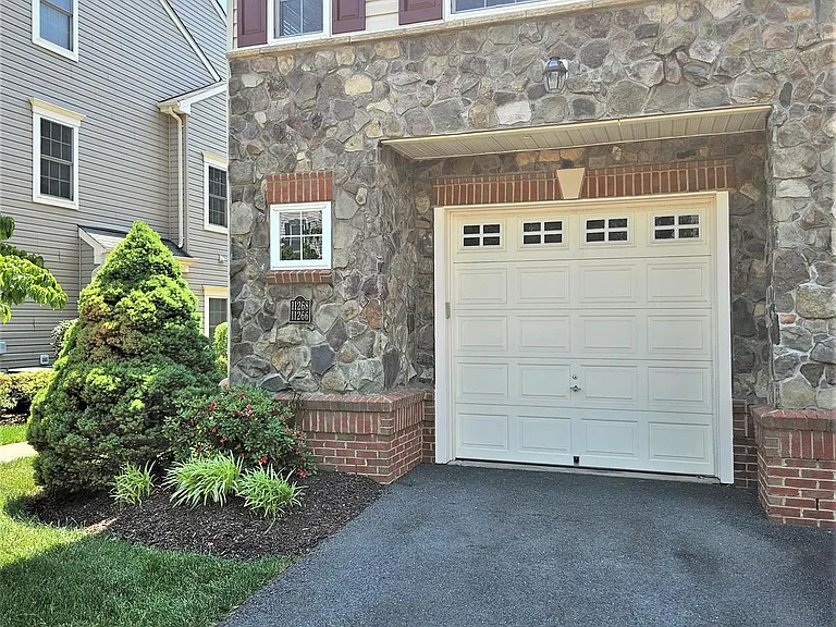 11268 Wortham Crest Cir #8 — Photo 28