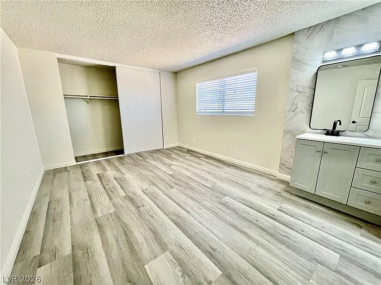 5187 Greene Ln #B — Photo 14