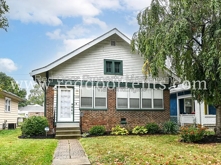 1028 N Kealing Ave — Photo 1
