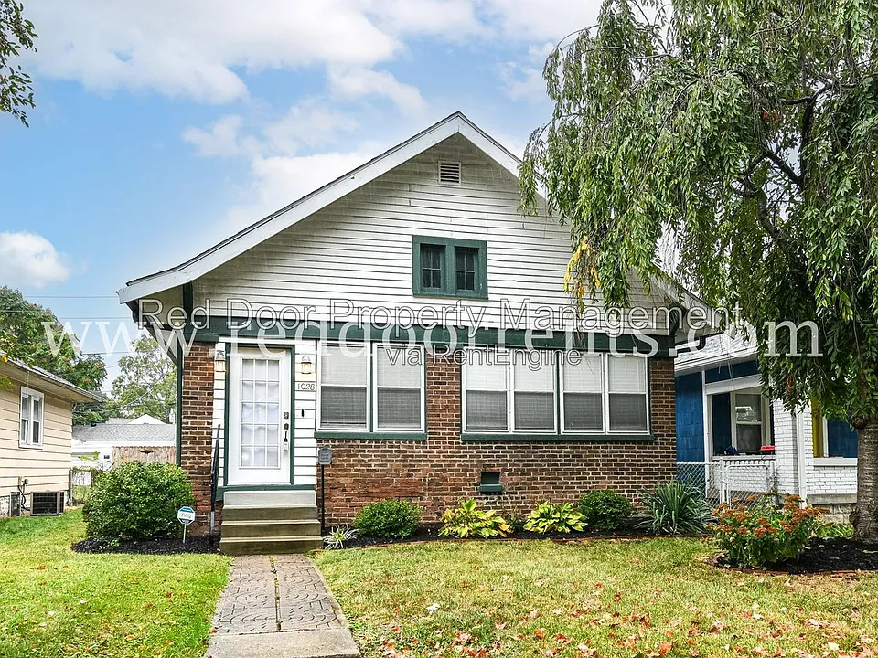 1028 N Kealing Ave