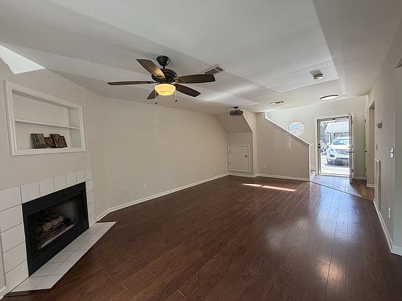 5th image of 2101 Emery Ln