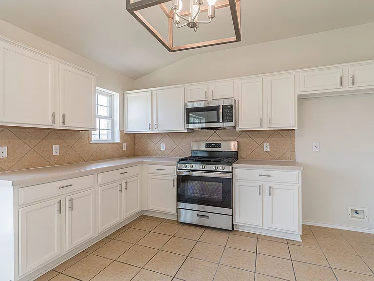 13803 Laramie Hl — Photo 11