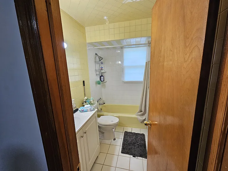 6 Cottage Pl #2 — Photo 5