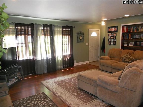 4th image of 3632 Acton Ave