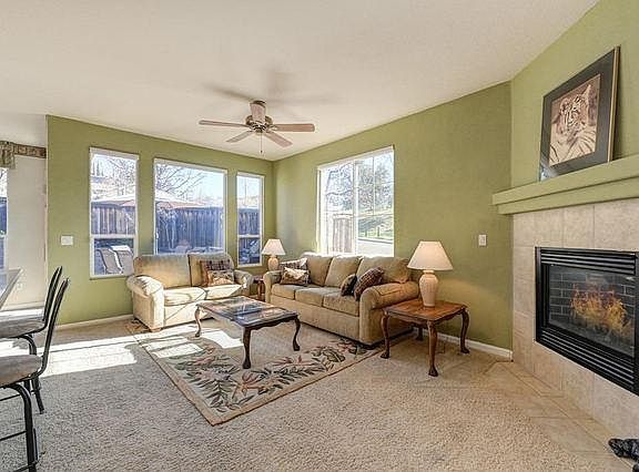 3rd image of 1076 Huntly Dr