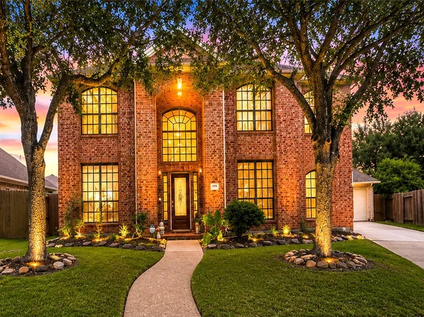 3310 Aspenbrook Ct, Pearland, TX 77581