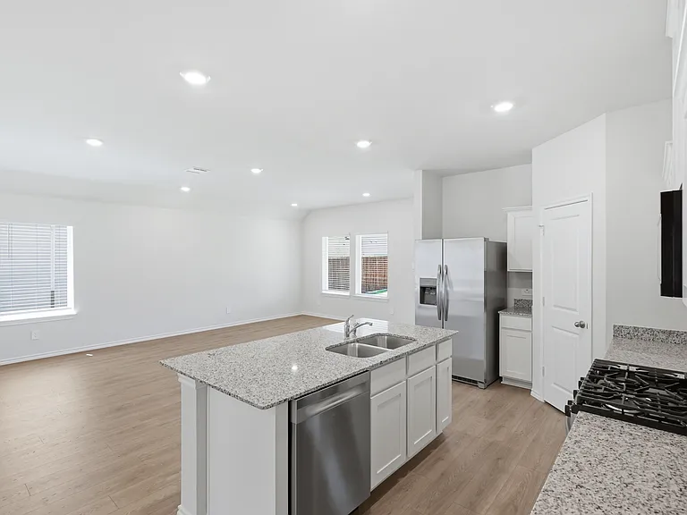 750 Orchid Way — Photo 6