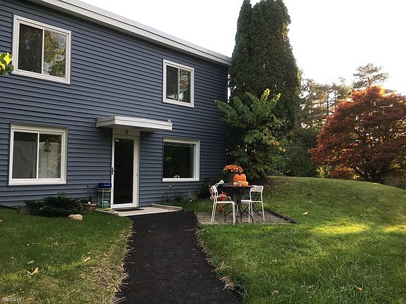 walkway from driveway