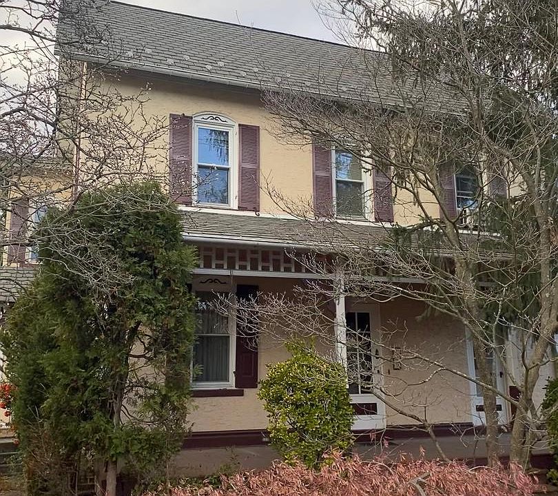 139 W Main St, Silverdale, PA 18962 Zillow