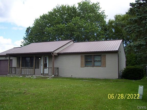 3rd image of 8592 Tartan Dr N