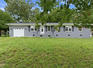 375 Curtis St, Ramseur, NC 27316