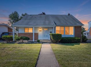 14147 Huntington St, Riverview, MI 48193
