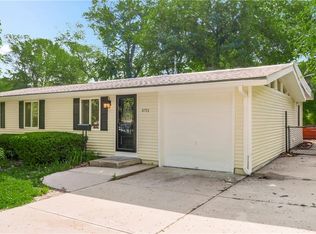 5711 N Woodland Ave, Kansas City, MO 64118