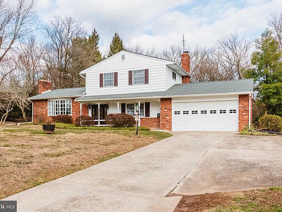 2nd image of 2101 Givenswood Dr