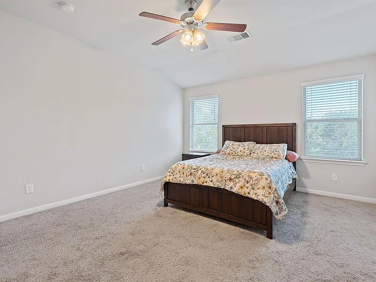 307 Parkside Dr — Photo 19