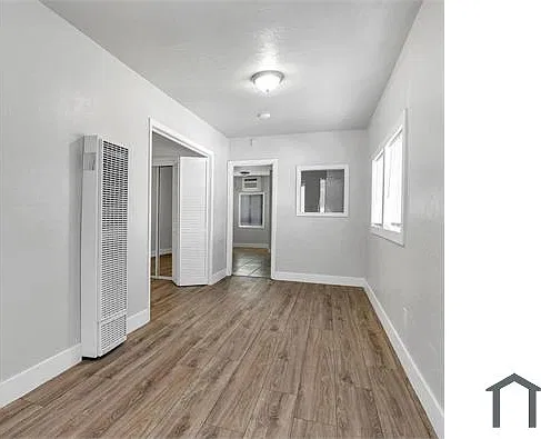 1 bed, 900 sqft, $2,000 — Photo 4