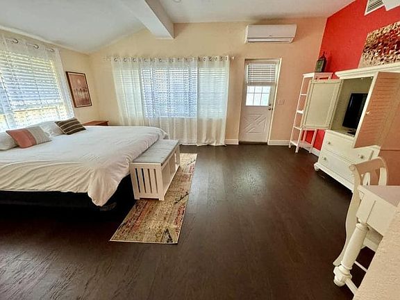 2nd image of 26 Acacia St #1