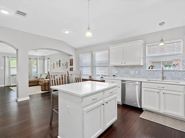 14500 Mowsbury Dr — Photo 7