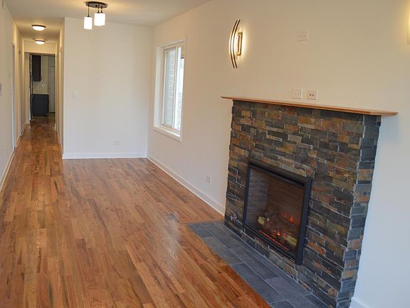 4th image of 1438 N Maplewood Ave APT 1