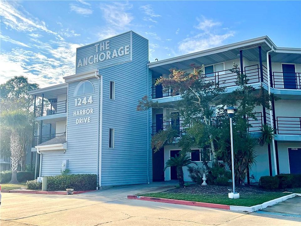 1st image of 1244 Harbor Dr Unit 307