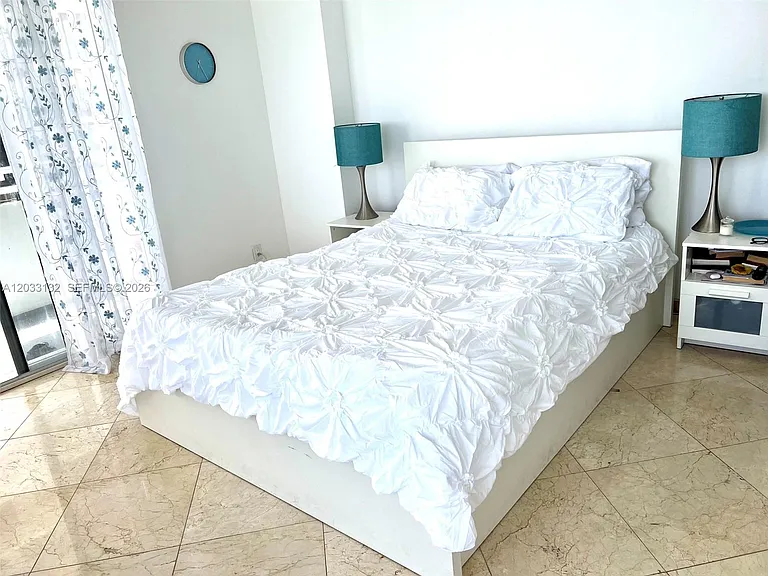 8911 Collins Ave #605 — Photo 7