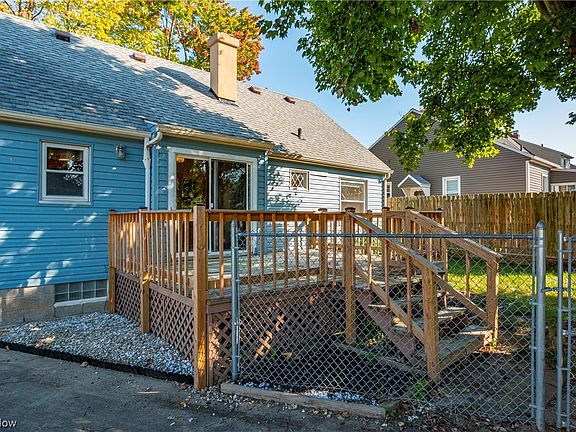 4th image of 1580 Berendo Ave