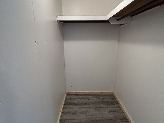 5th image of 627 W 8th St Lot 8